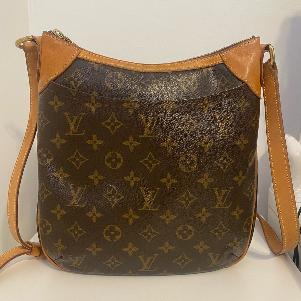 Louis Vuitton crossbody Odeon